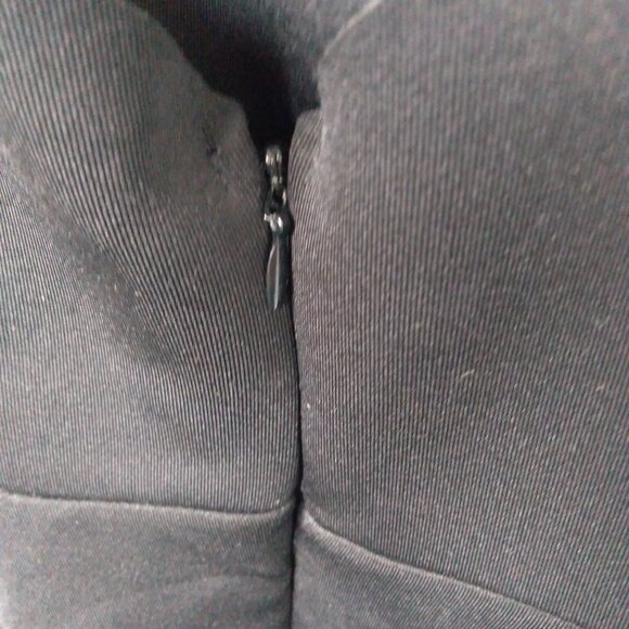 BLACK SCALLOPED NECKLINE A-LINE DRESS SLEEVELESS SIZE M MEDIUM - Picture 10 of 14